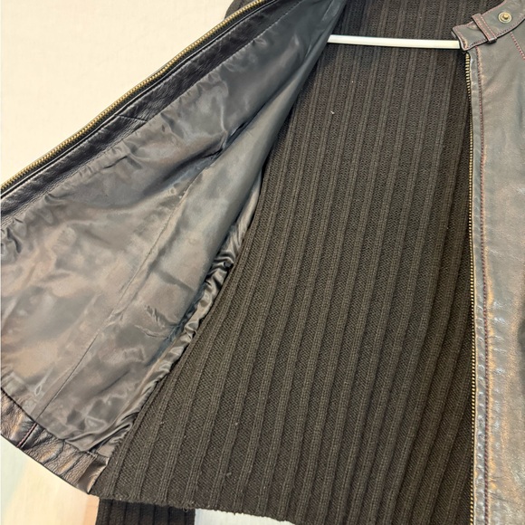 Twiggy Black Genuine Leather Jacket with Knit Sleeves - Picture 7 of 9
